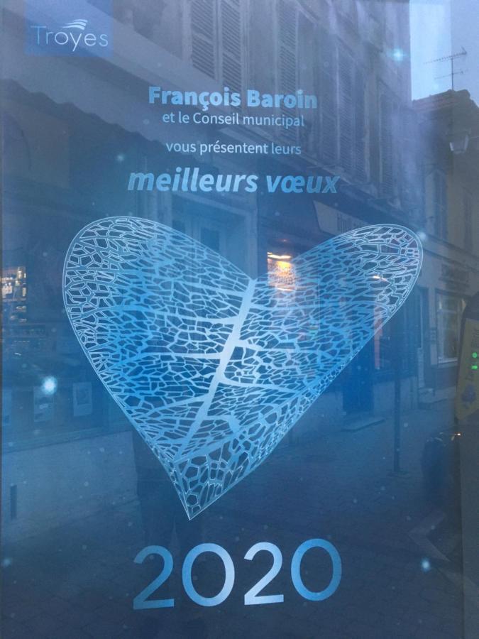 Papillons De Nuit Champagne Troyes Apartment Exterior foto